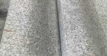 攀枝花芙蓉白S型拉丝面路沿石