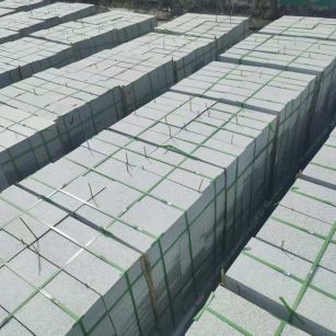 攀枝花 芝麻白1.8公分火烧300*600地铺，清仓大甩卖