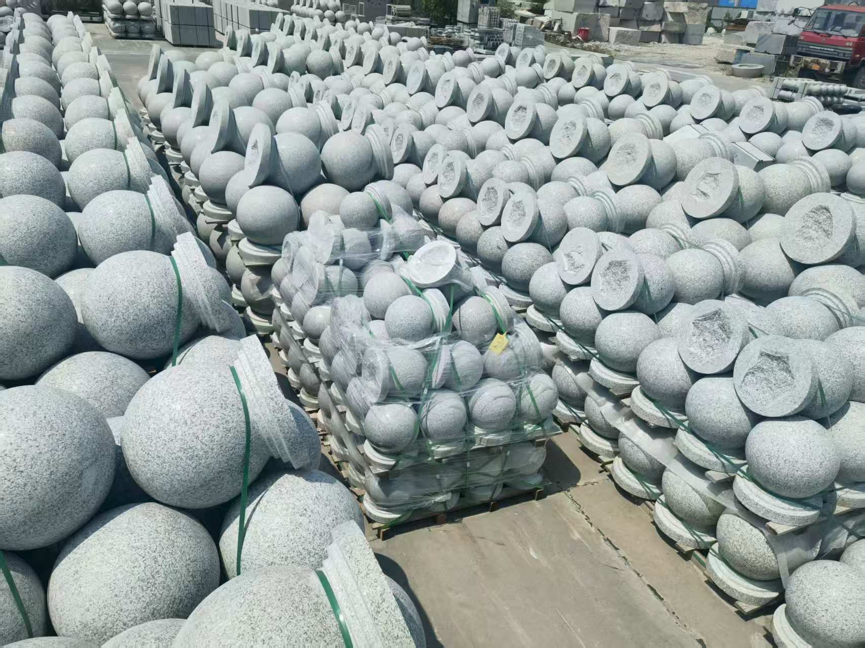 攀枝花 花岗岩实心圆球，石球，挡车球，挡车石，车止石，路障石。