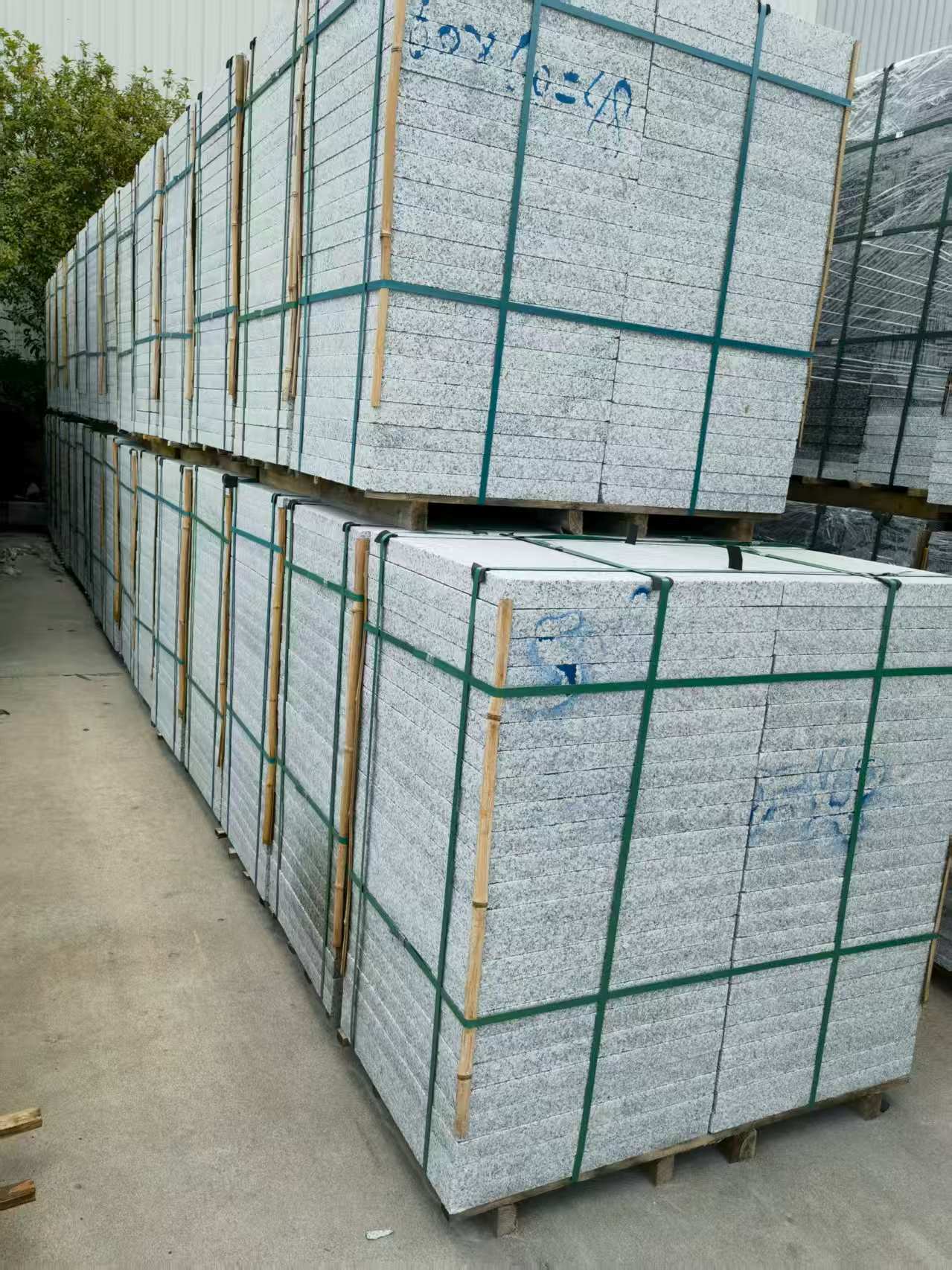 攀枝花 大花芙蓉白火烧成品，市政园林广场地铺石